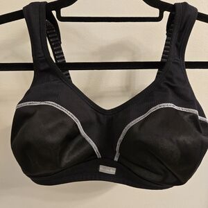 Wonderbra Black Sports Bra 38C